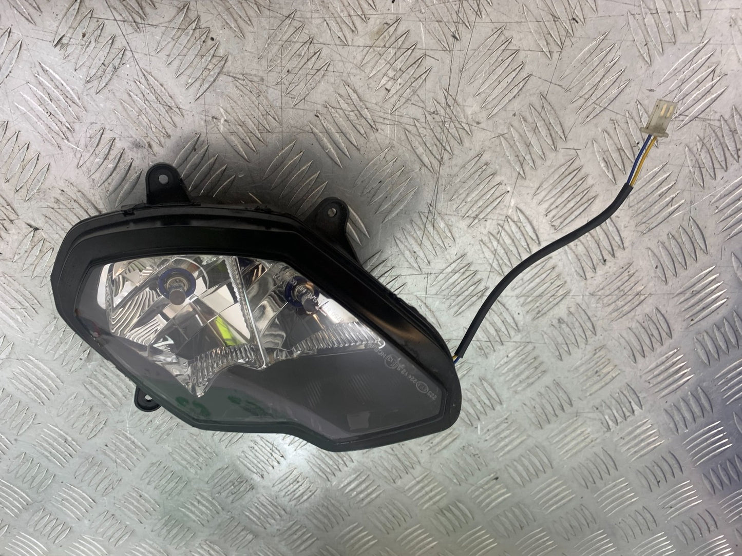 APRILIA RSV1000 R FACTORY MILLE LEFT HEADLIGHT  2004-09 (CMB1203)