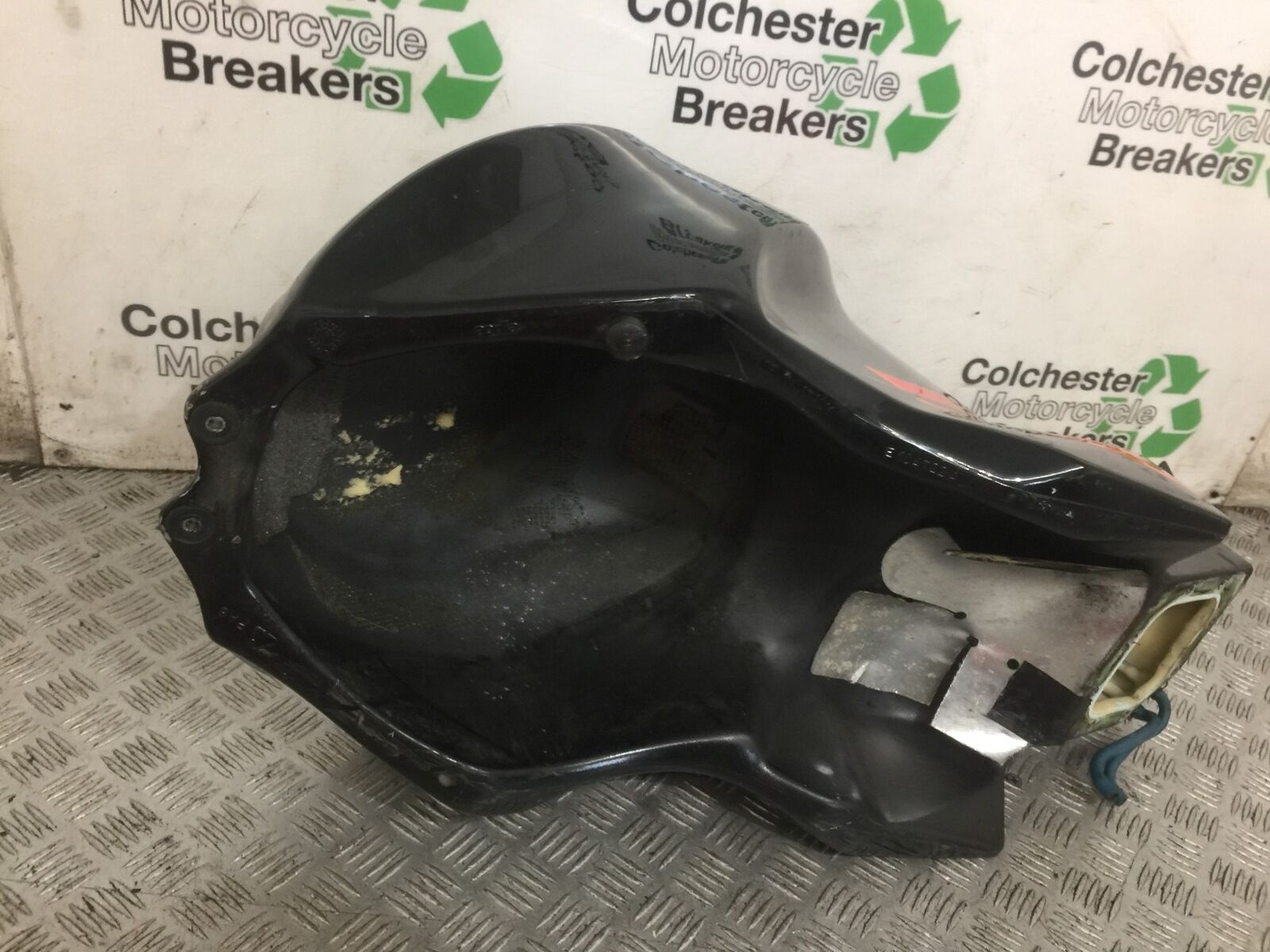 APRILIA TUONO 1000 PETROL TANK   YEAR 2003-2004 (STOCK 767)