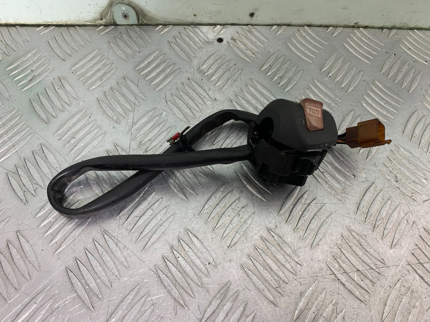 HONDA CB600 CB 600 HORNET RIGHT SWITCH GEAR   YEAR 1998-2002 (CMB1297)