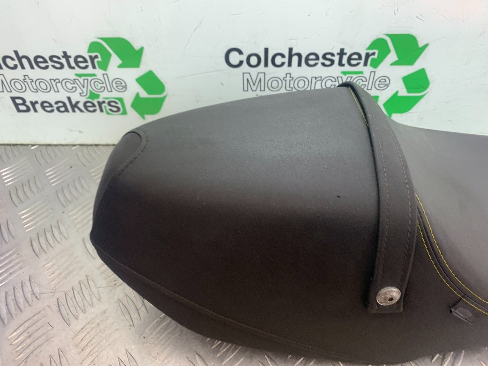YAMAHA XSR900 XSR 900 SEAT  YEAR 2022-2024 (CMB1215)