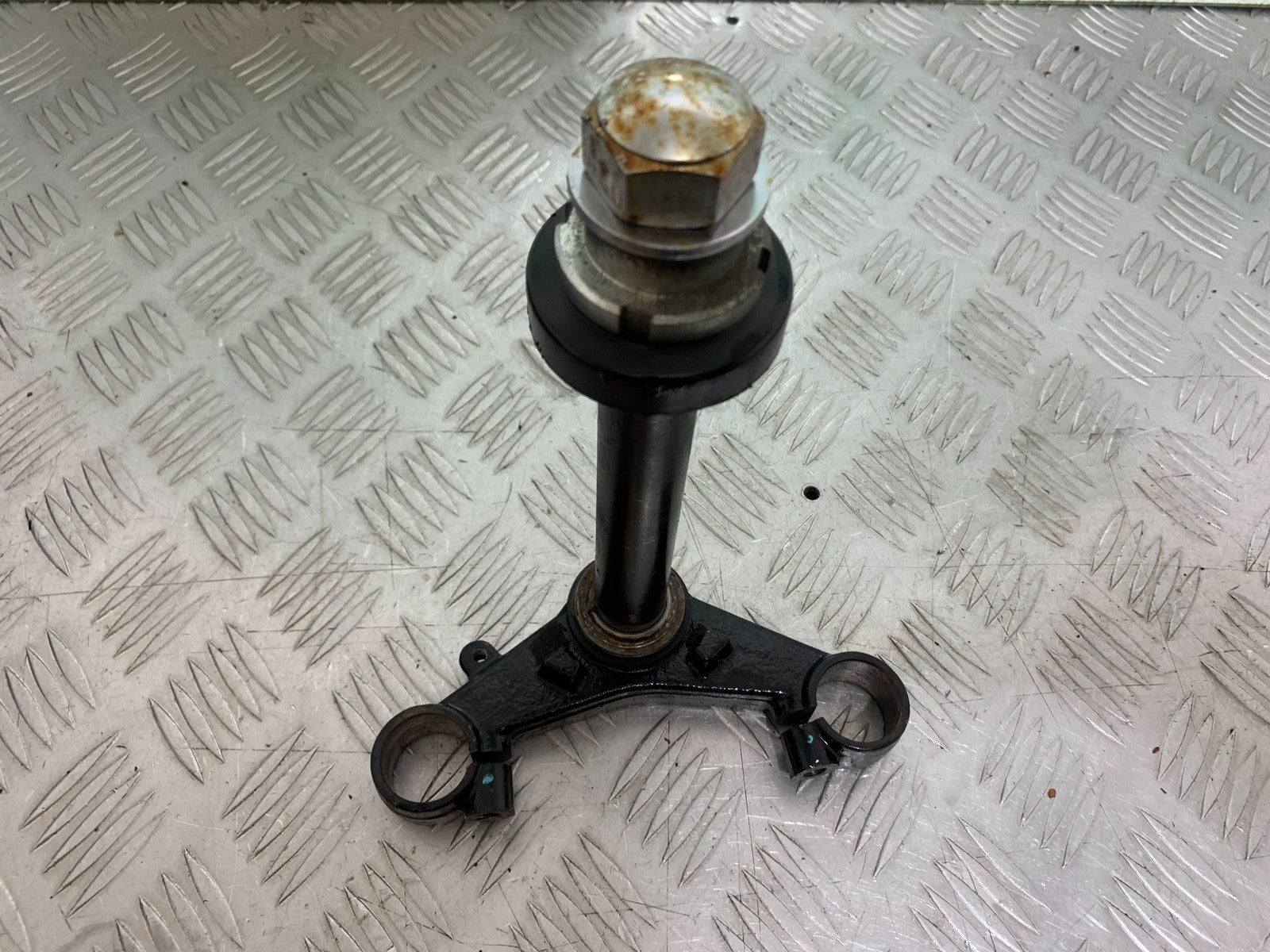HONDA CBF125 CBF 125 BOTTOM YOKE   YEAR 2009-14 (CMB1182)