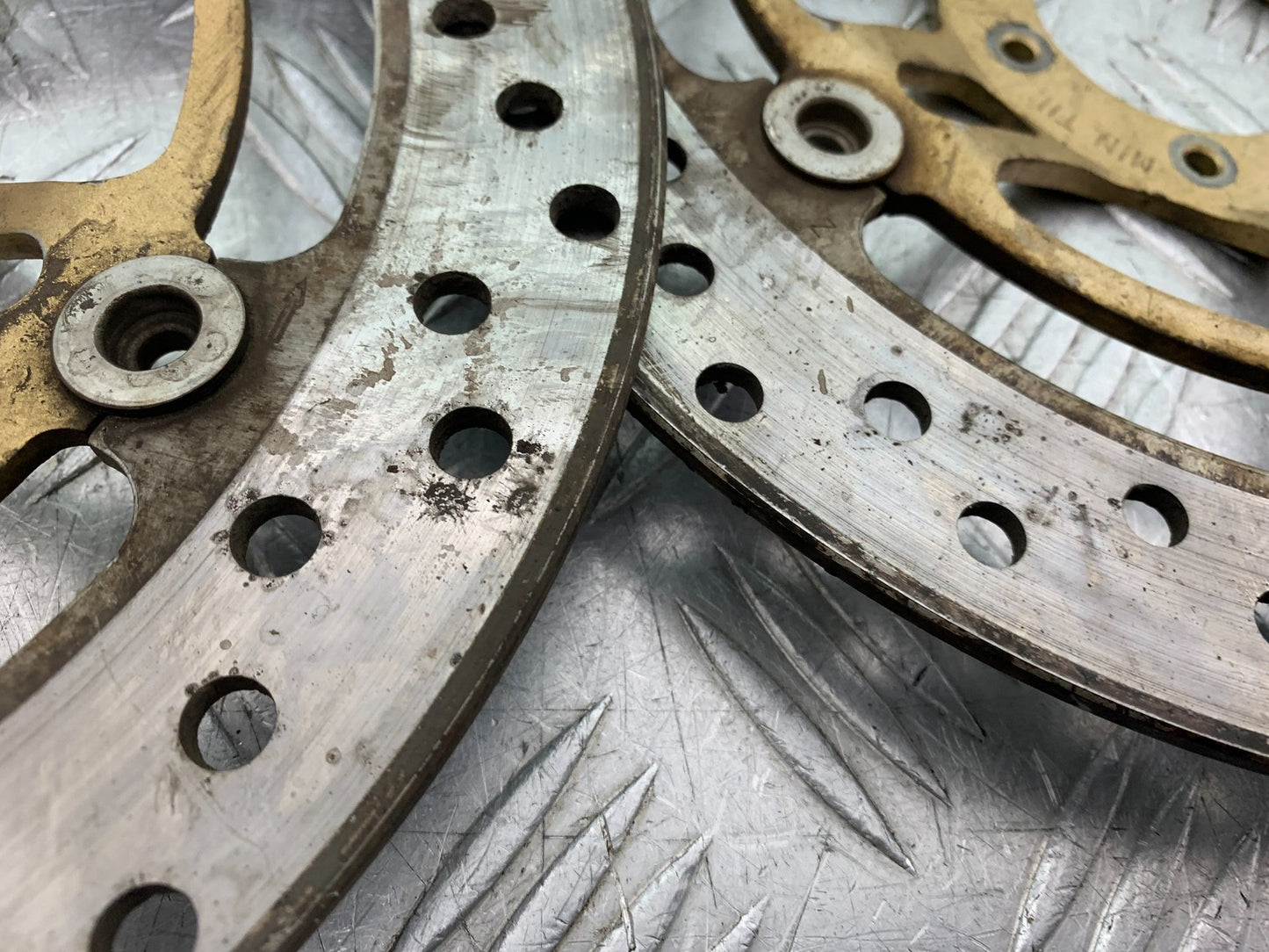 HONDA CB600 CB 600 HORNET FRONT BRAKE DISCS    YEAR 1998-2002 (CMB1297)
