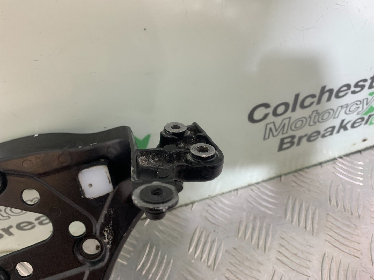 HONDA CBR1000 RR CBR1000 FIREBLADE FRONT FAIRING BRACKET 2008-2011 (CMB1179)
