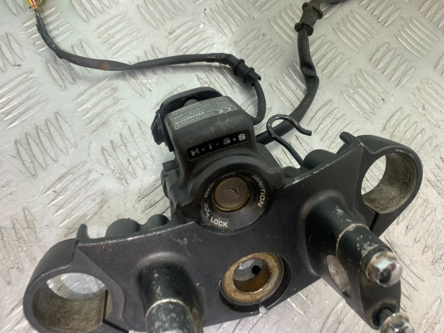 HONDA CBF600 CBF 600 ECU LOCKS KEY   YEAR 2004-07  (CMB1305)