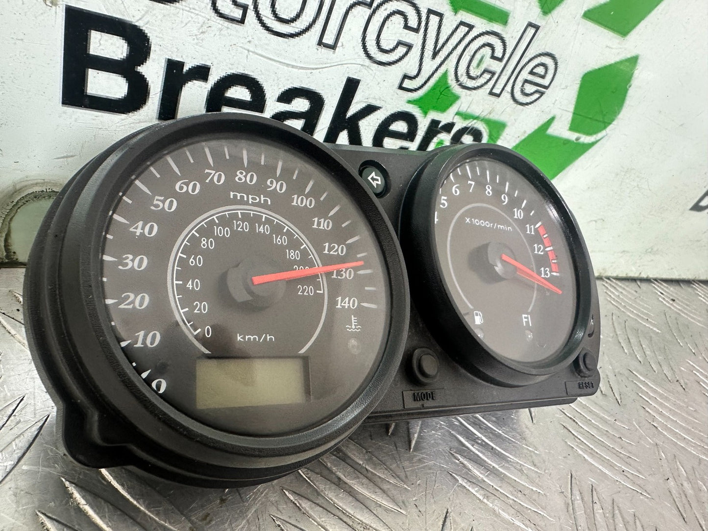 KAWASAKI ER6 F ER6F SPEEDO CLOCKS DASH YEAR 2005-2008 (CMB1178)