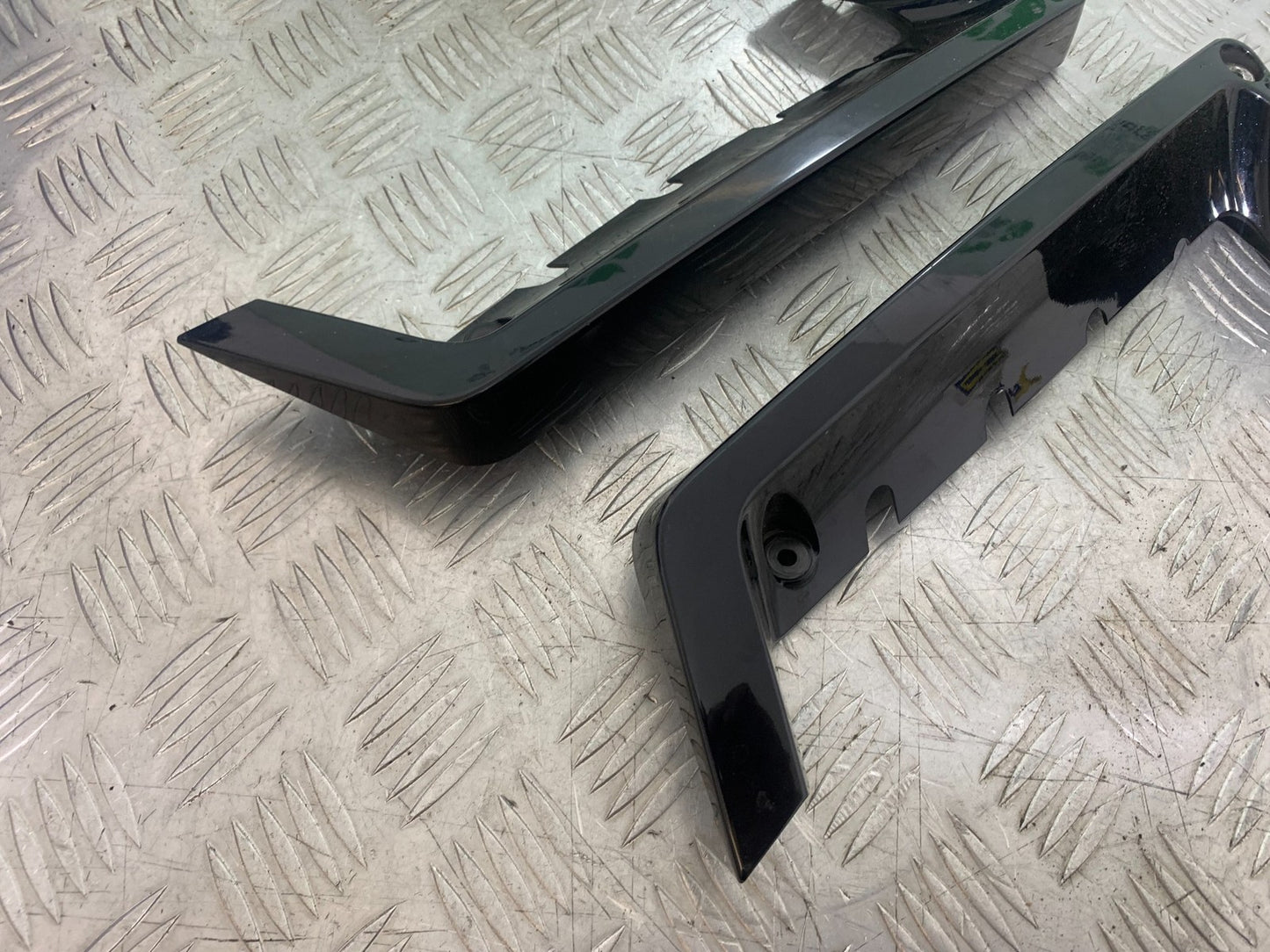 KAWASAKI GTR1400 GTR 1400 LEFT & RIGHT SIDE INFILLS  YEAR 2007-2009 (CMB1174)