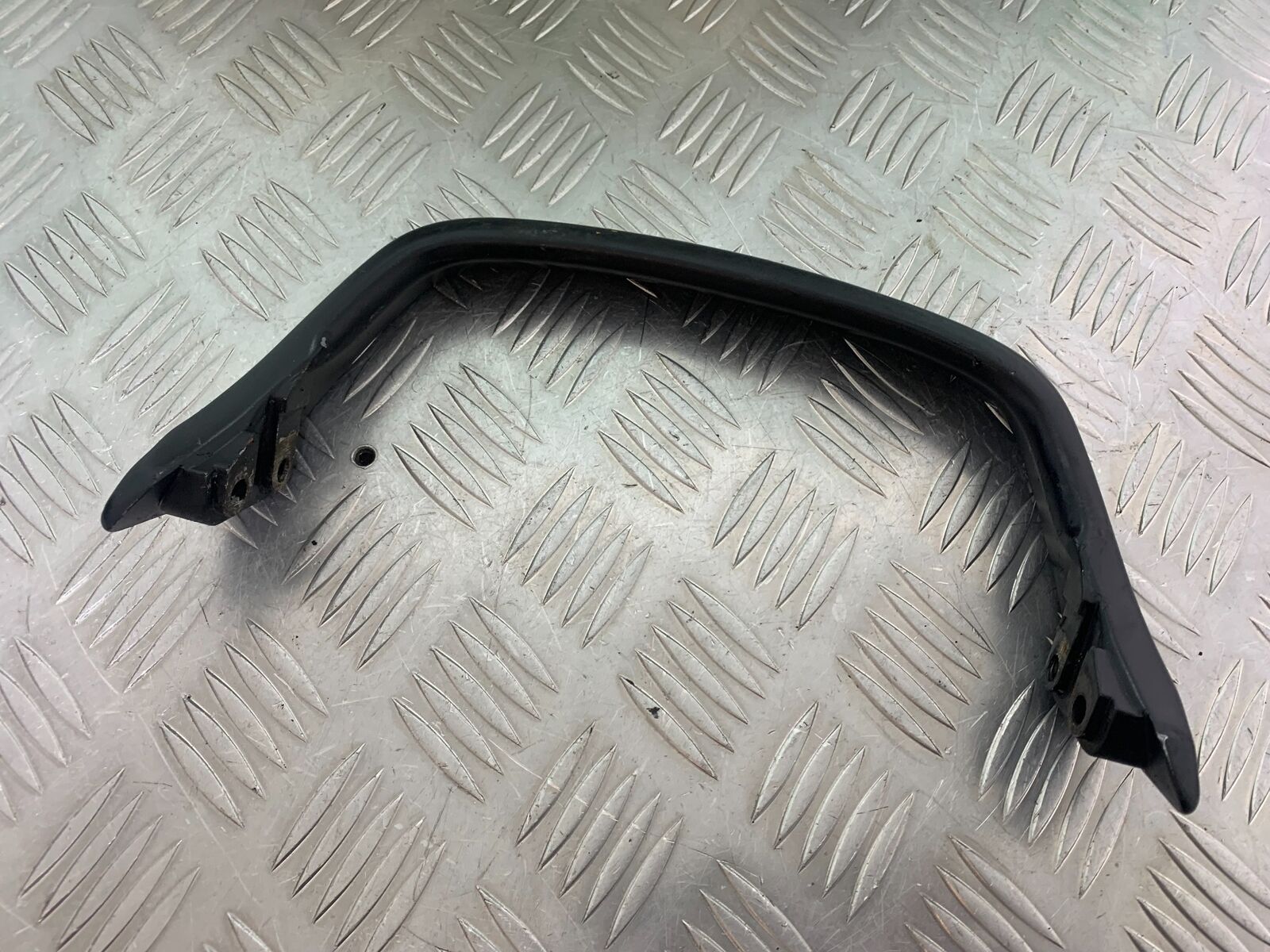 YAMAHA XJR1300 XJR 1300 GRAB RAIL   YEAR 1999-2003 (CMB1055)