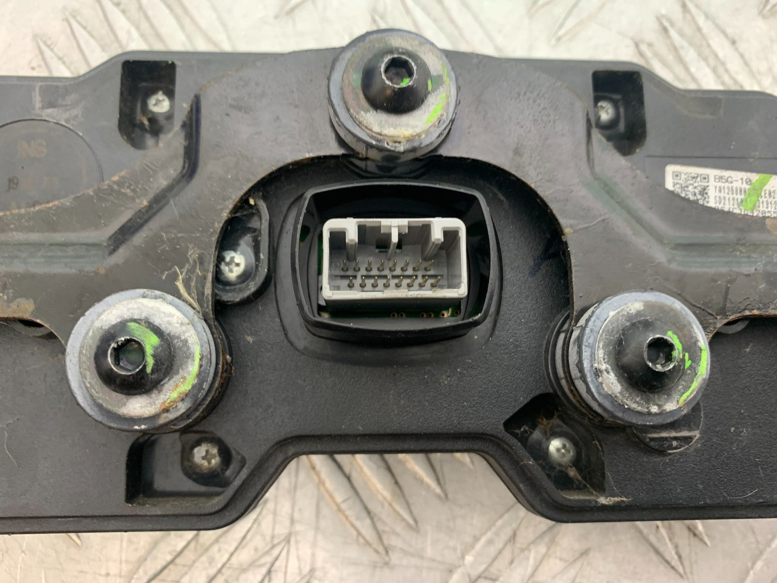 YAMAHA YZF-R125 YZF 125 CLOCKS SPEEDO DASH YEAR 2019-2022 (CMB1263)