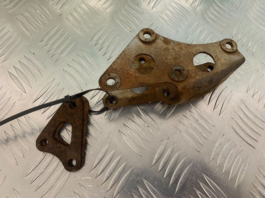 YAMAHA XT250 XT 250 ENGINE BRACKETS   YEAR 1980-1982  (STOCK 944)
