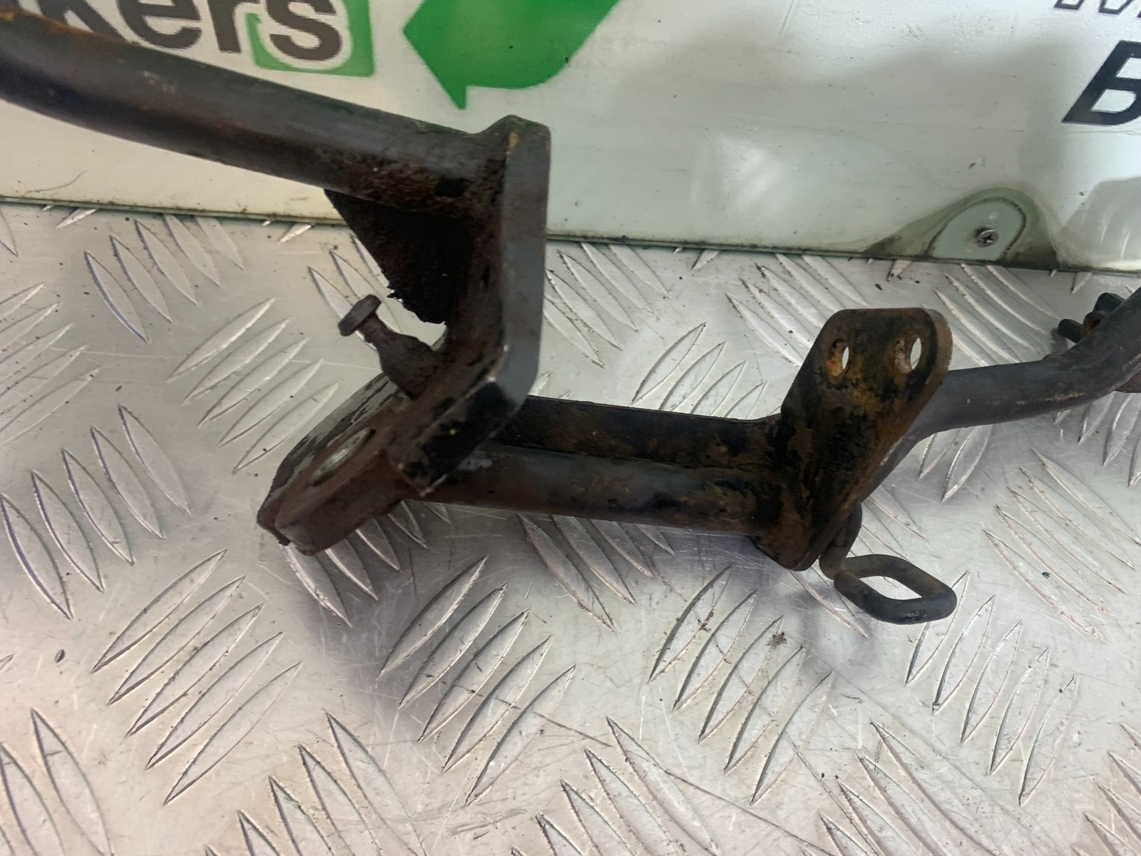 YAMAHA YBR125 YBR 125 FRONT FOOTREAR BAR YEAR 2010-2017 (CMB1163)