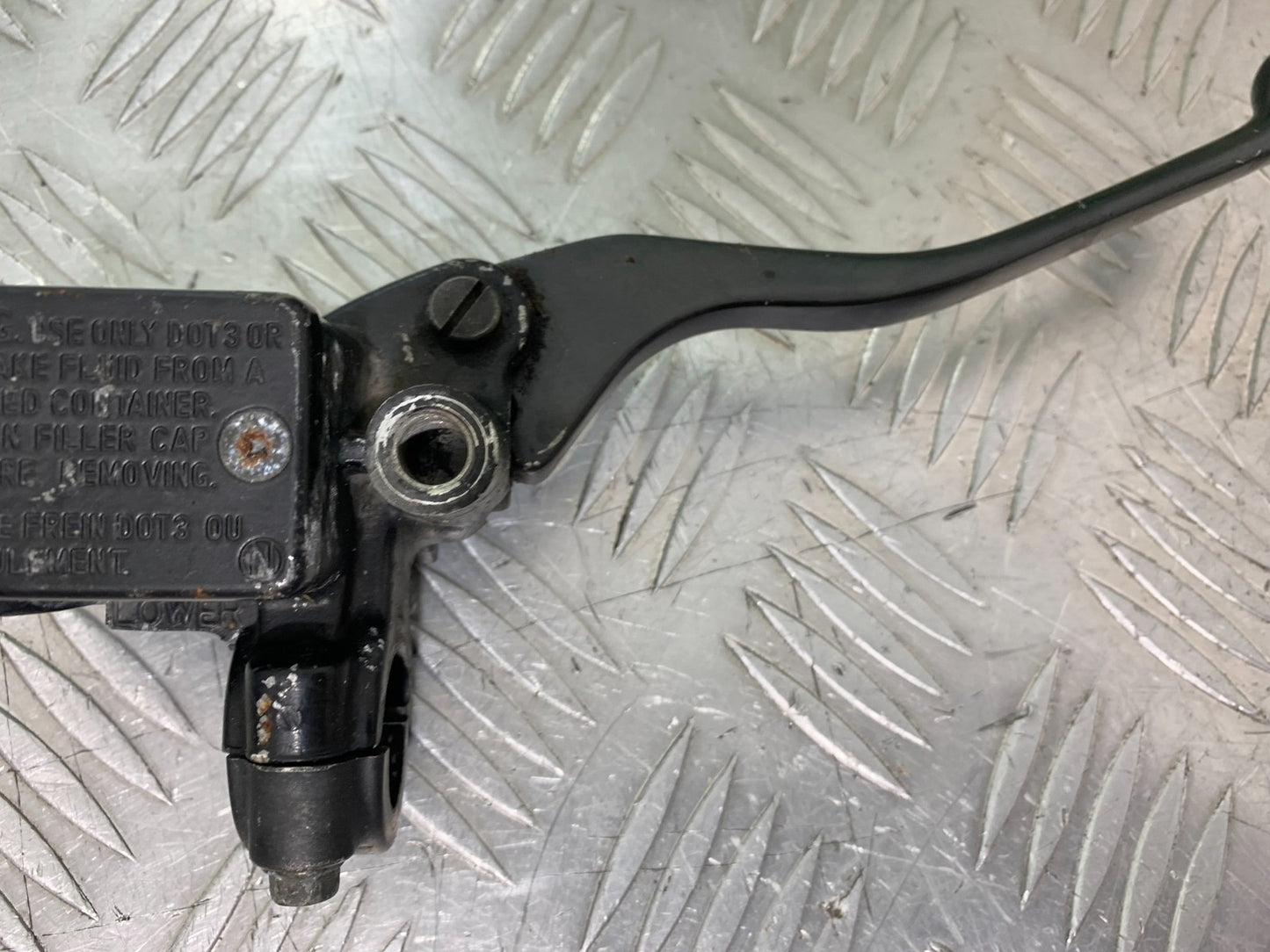 HONDA XL125 VARADERO FRONT BRAKE MASTER CYLINDER    YEAR 2001-2006  (CMB1304)