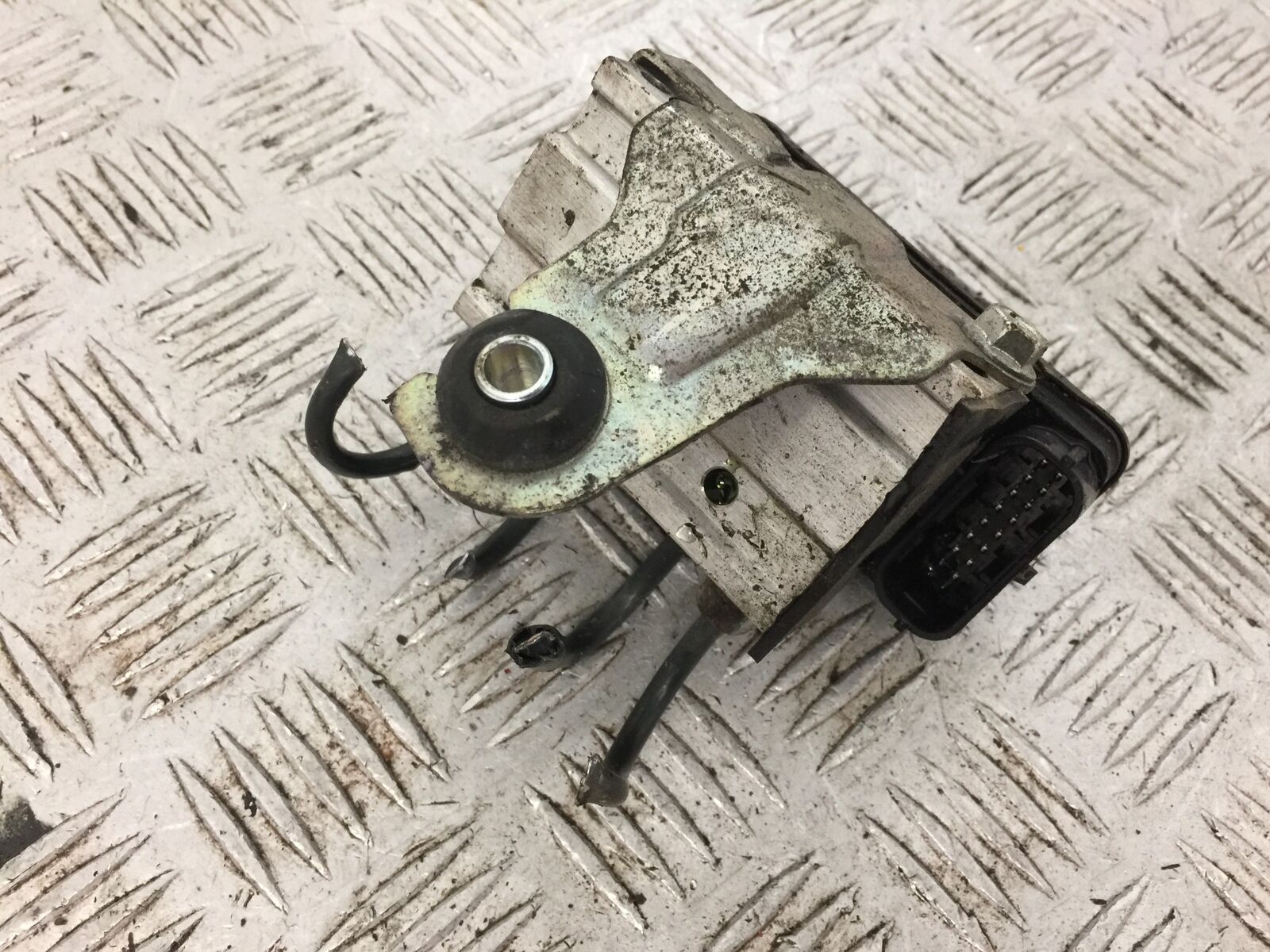 SUZUKI GSX-S 125 ABS PUMP YEAR 2017-2020  (STOCK 779)