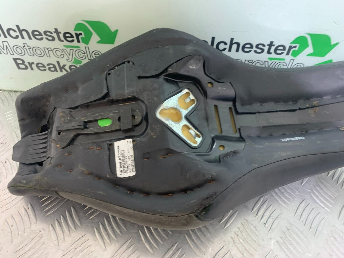 HARLEY DAVIDSON XL883 N IROD SEAT   YEAR 2020  (CMB1116)