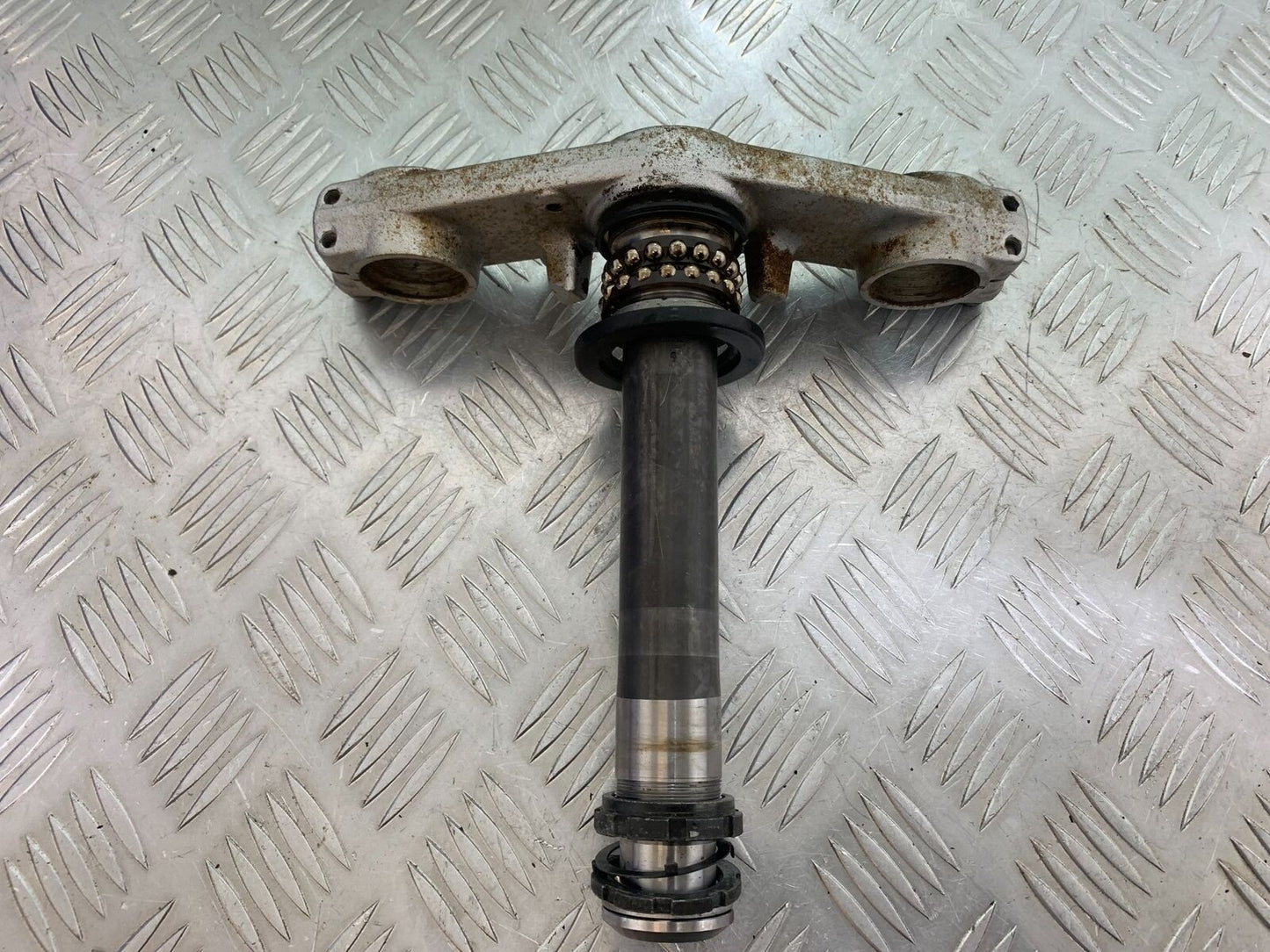 KAWASAKI ER6 N BOTTOM YOKE   YEAR 2005-2008 (CMB1034)