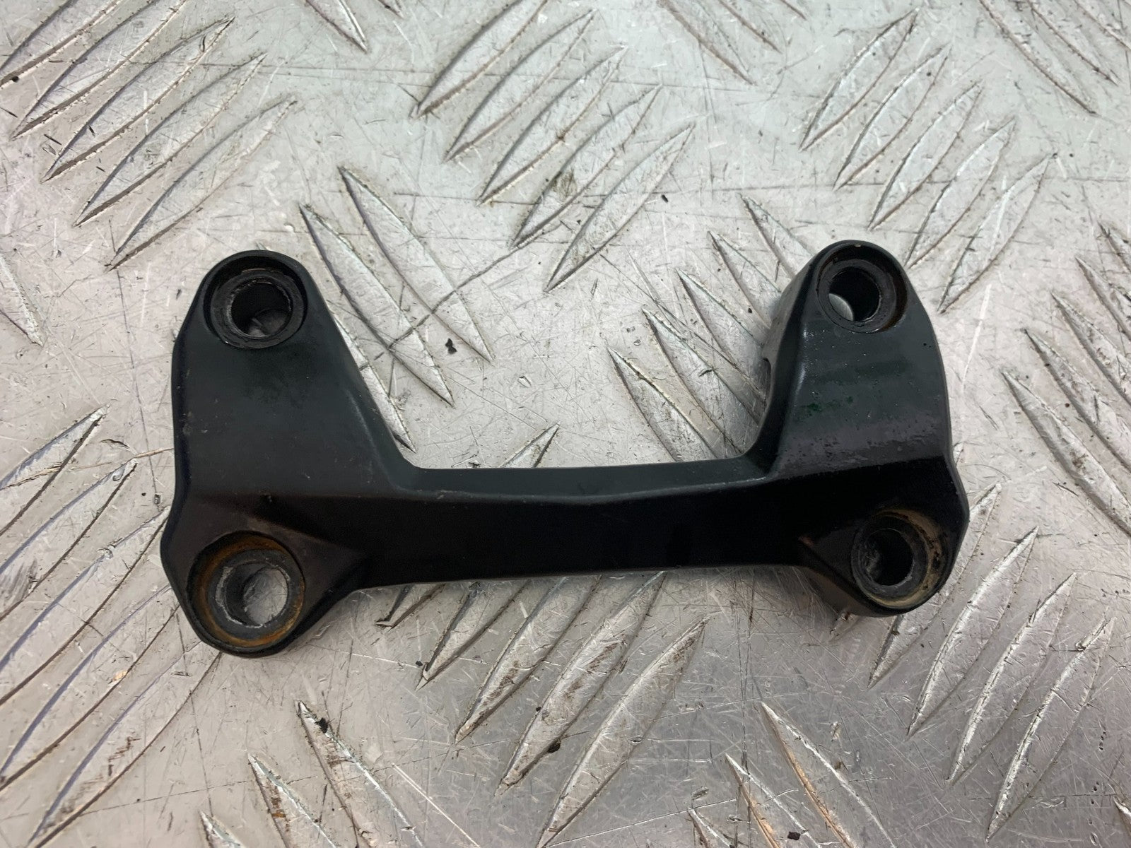 KTM DUKE 125 HANDLEBAR CLAMP   YEAR 2017-2022 (CMB1274)