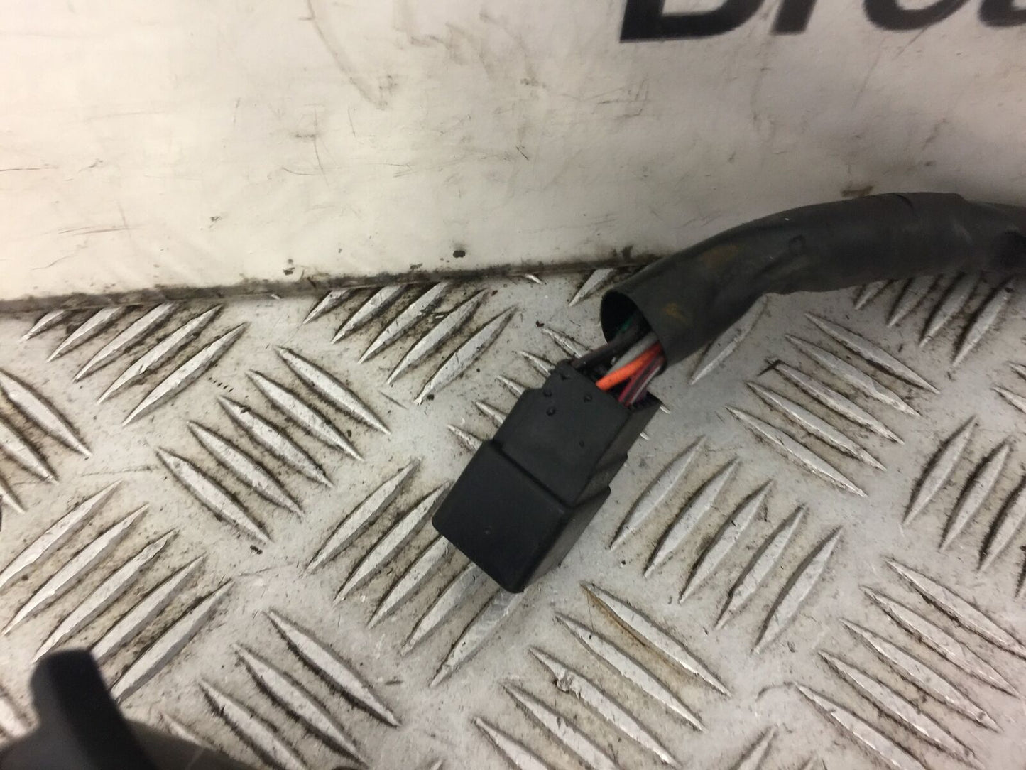 KAWASAKI ER6 F LEFT SWITCH GEAR   YEAR 2009-2011 (STOCK 412)