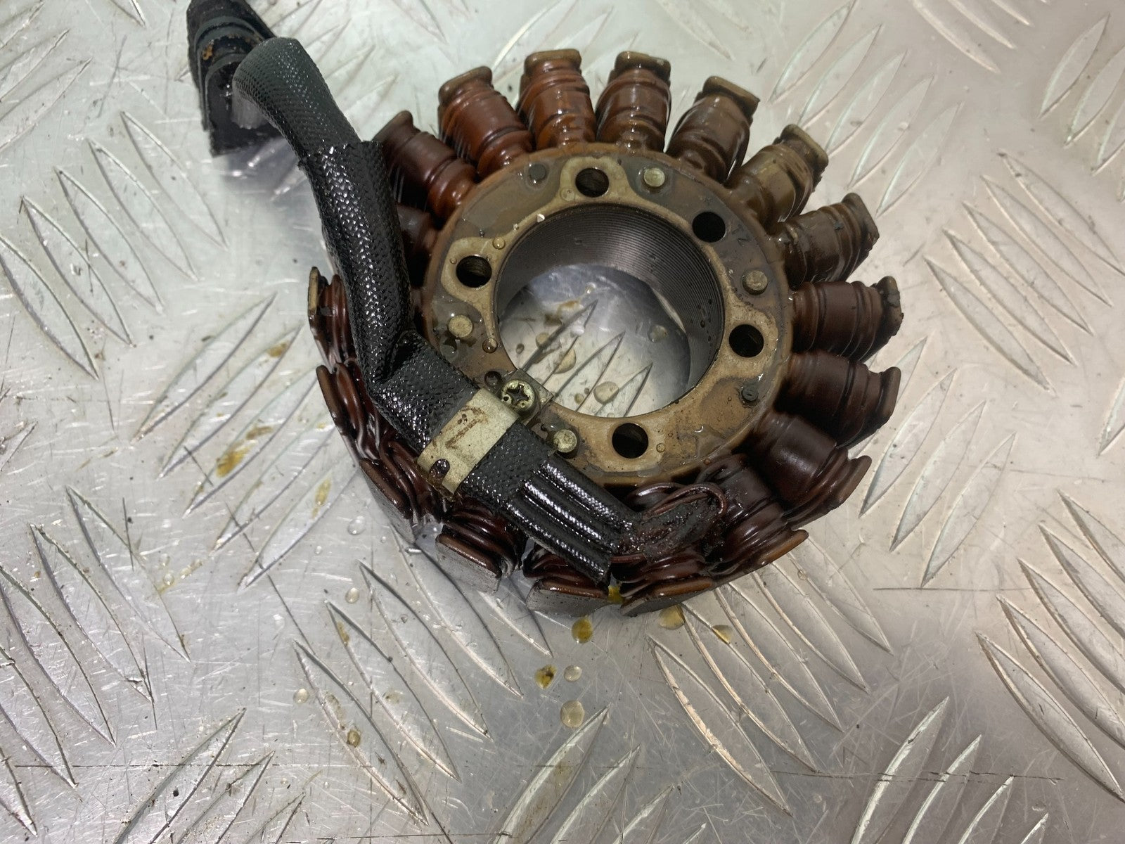 HONDA VFR800 PRE V-TEC GENERATOR  YEAR 1998-2001 (CMB1233)