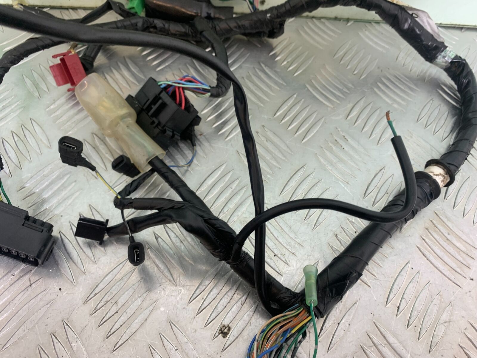 HONDA VT1100 C SHADOW SPIRIT WIRING LOOM  2002-2003 (CMB1035)
