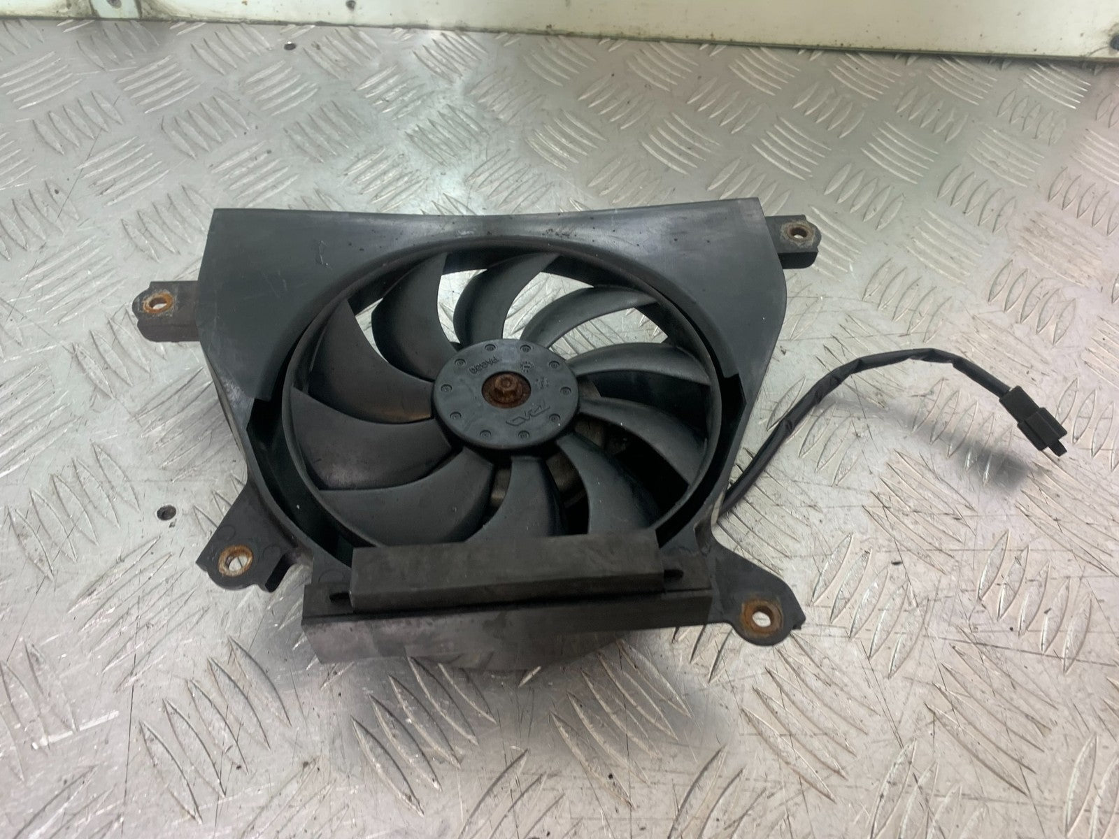 KAWASAKI 650 VERSYS RADIATOR FAN  YEAR 2015-2018 (CMB1288)