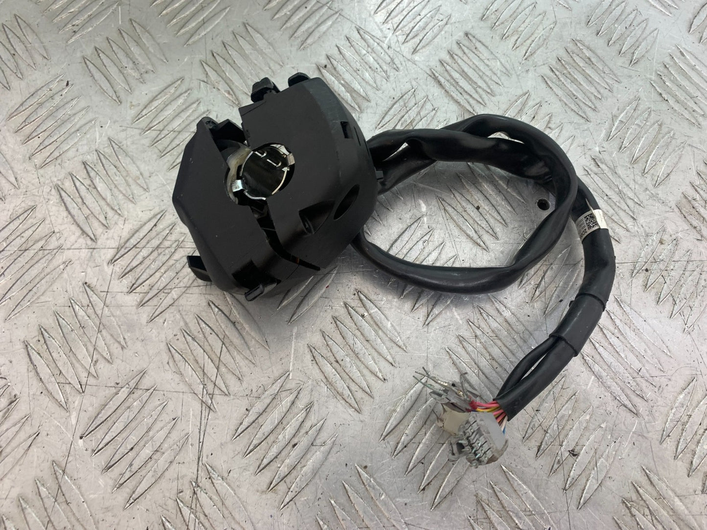 APRILIA RS660 RS 660 LEFT SWITCH GEAR  YEAR 2020-2024 (CMB1202)