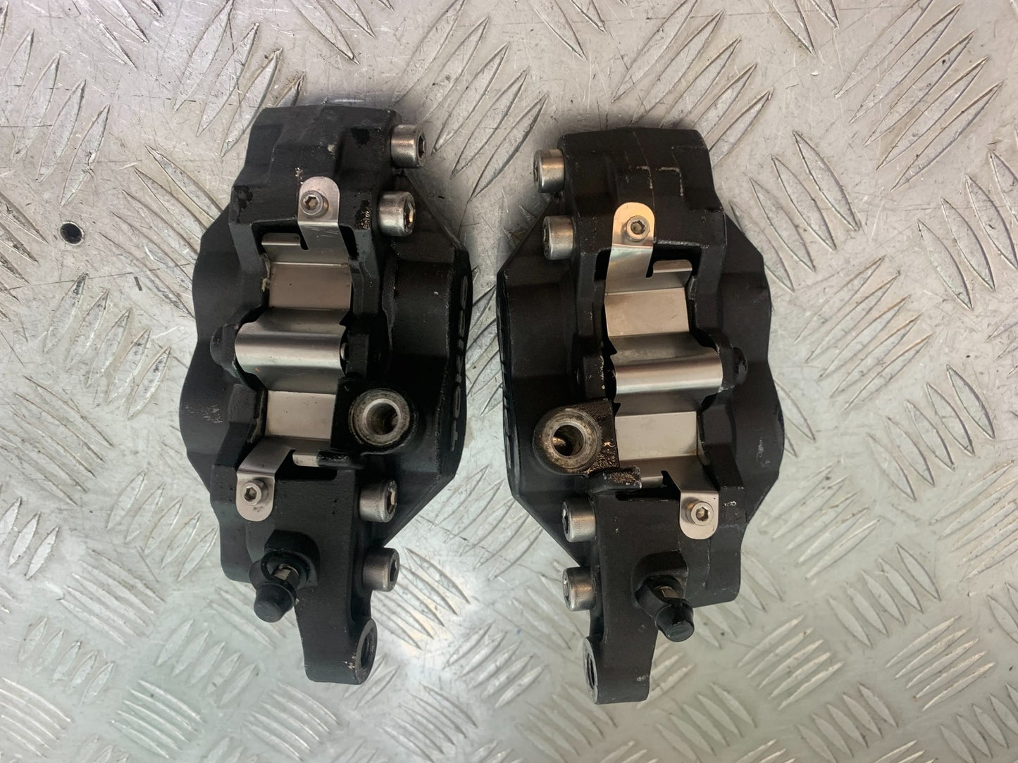 KAWASAKI ZX9R ZX9 E1 FRONT CALIPERS   YEAR 2000-01 (CMB1171)
