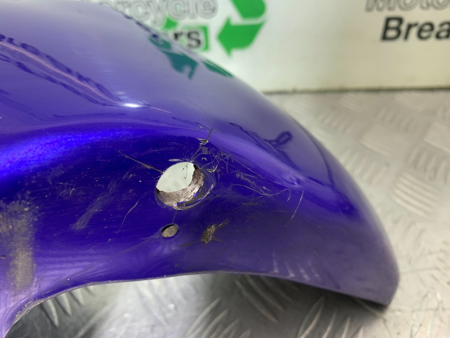 TRIUMPH TROPHY 900 FRONT MUDGUARD  YEAR 1991-95 (CMB1251)