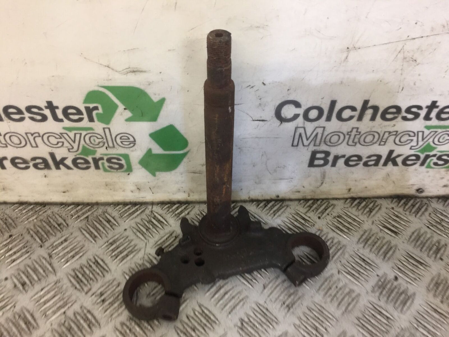 SUZUKI GT550 GT 550 BOTTOM YOKE (STOCK 594)