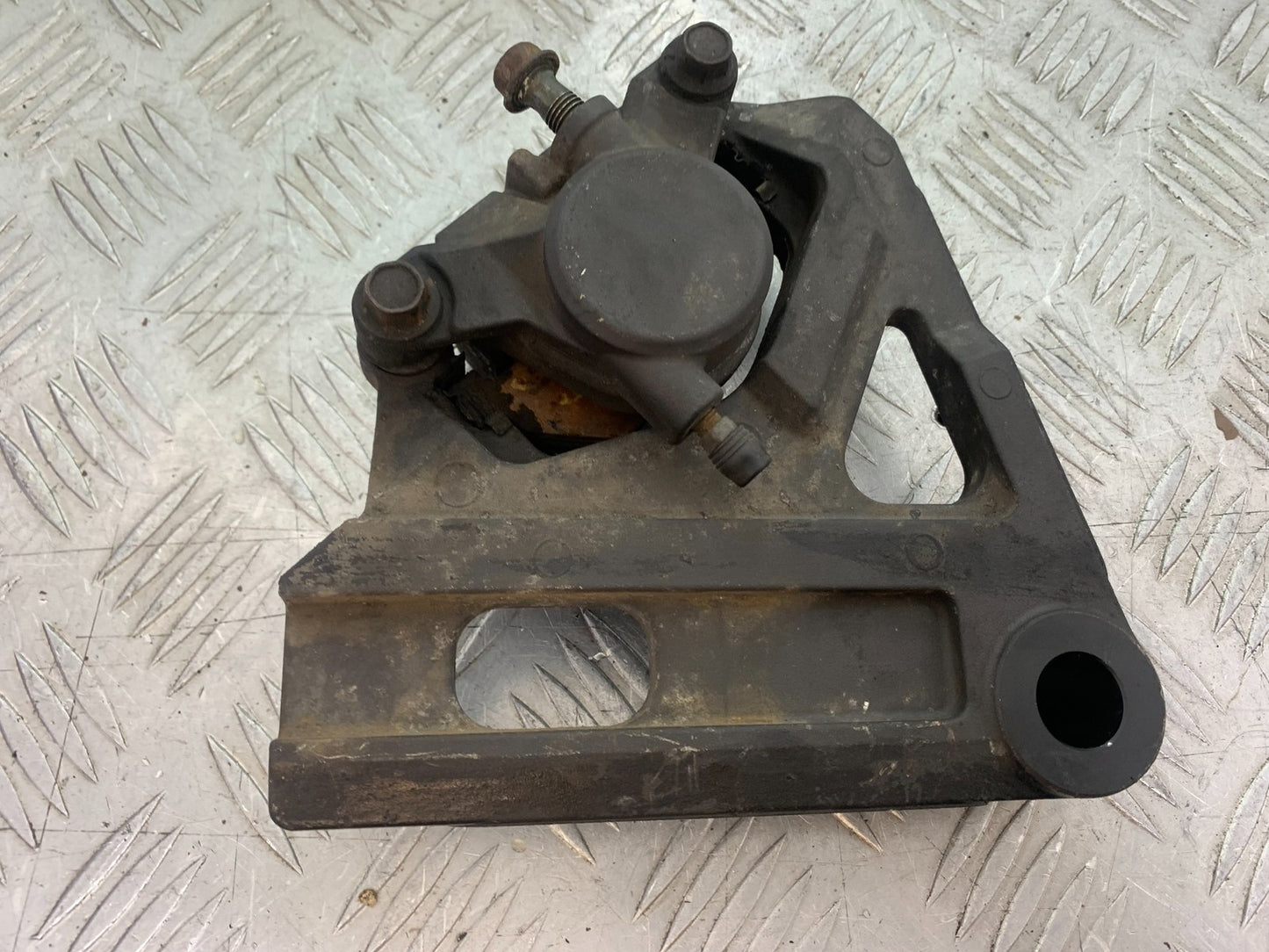 YAMAHA XVS 1300 MIDNIGHT STAR REAR BRAKE CALIPER   YEAR 2007-16 (CMB1200)
