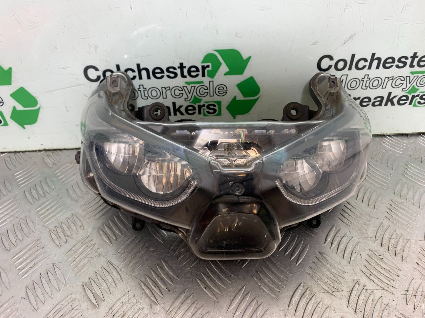 YAMAHA XMAX 300 HEADLIGHT  YEAR 2017-2020 (CMB1218)