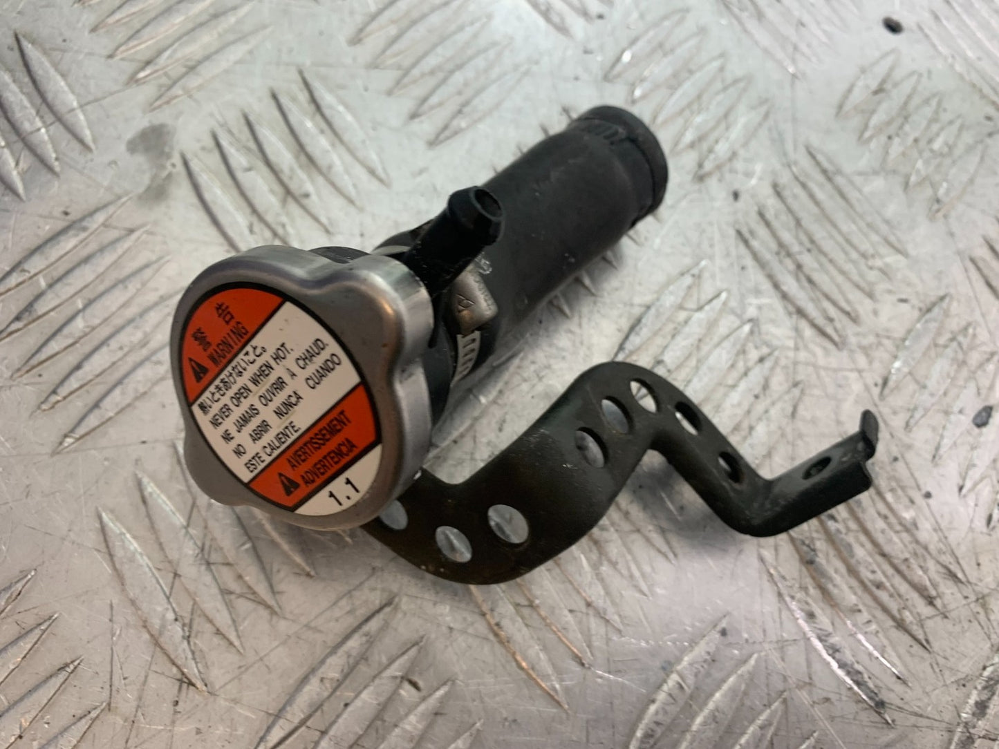 SUZUKI SV1000 SV 1000 S RADIATOR CAP  YEAR 2003-2007 (CMB1293)