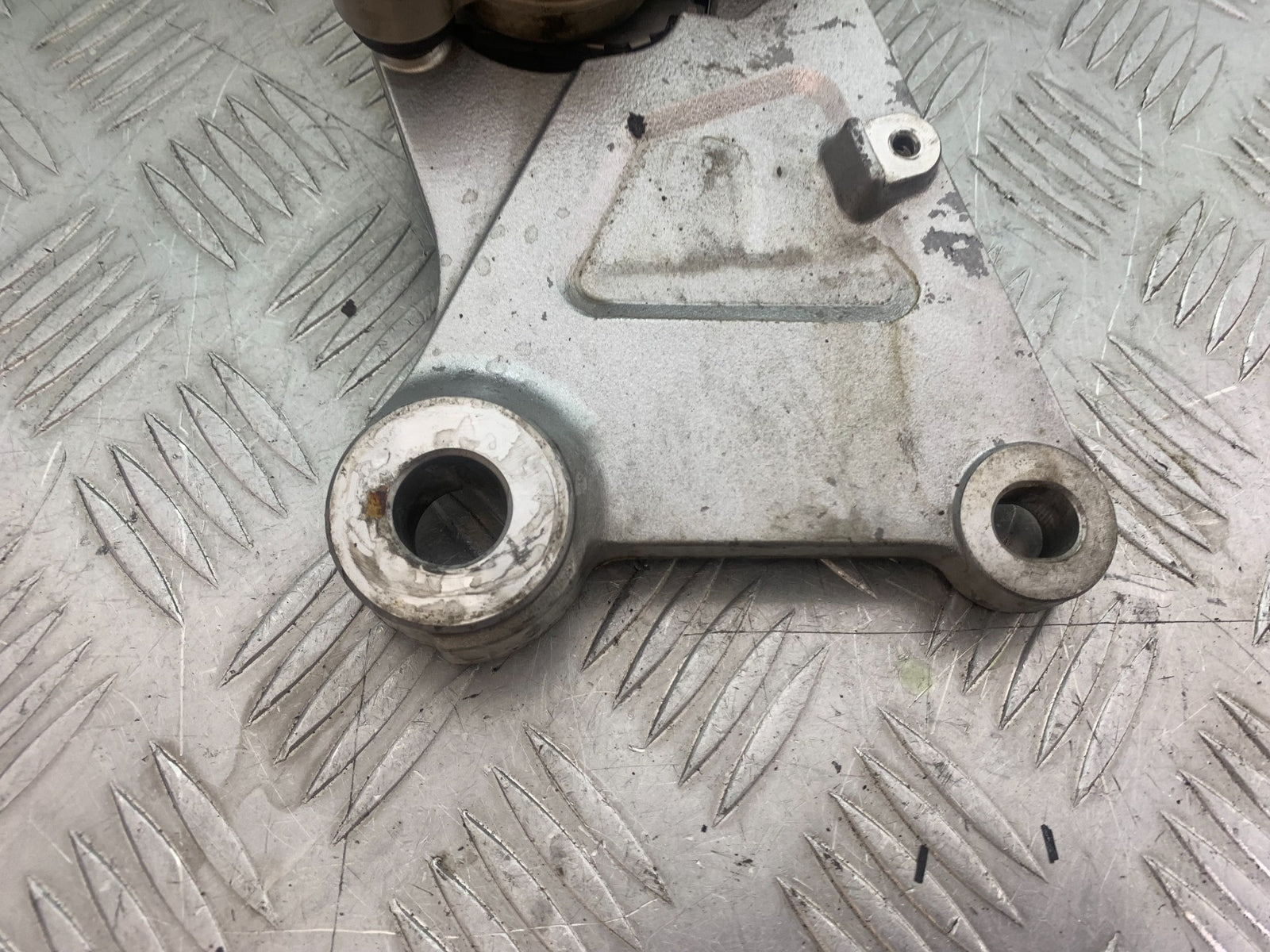 HONDA VTX1300 S-6 REAR BRAKE CALIPER YEAR 2004-09 (CMB1159)