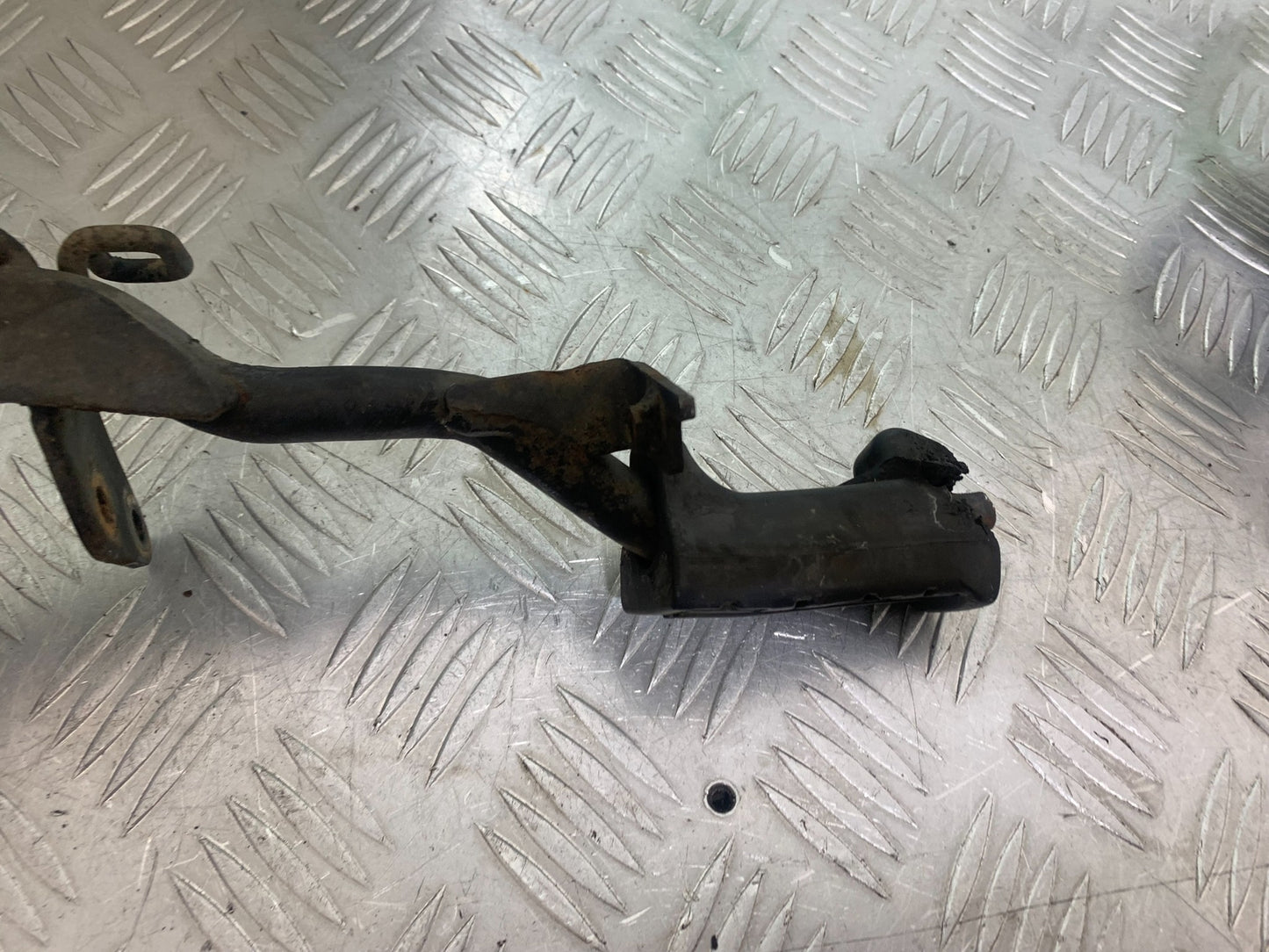 YAMAHA YBR125 YBR 125 FRONT FOOTREAR BAR YEAR 2010-2017 (CMB1163)
