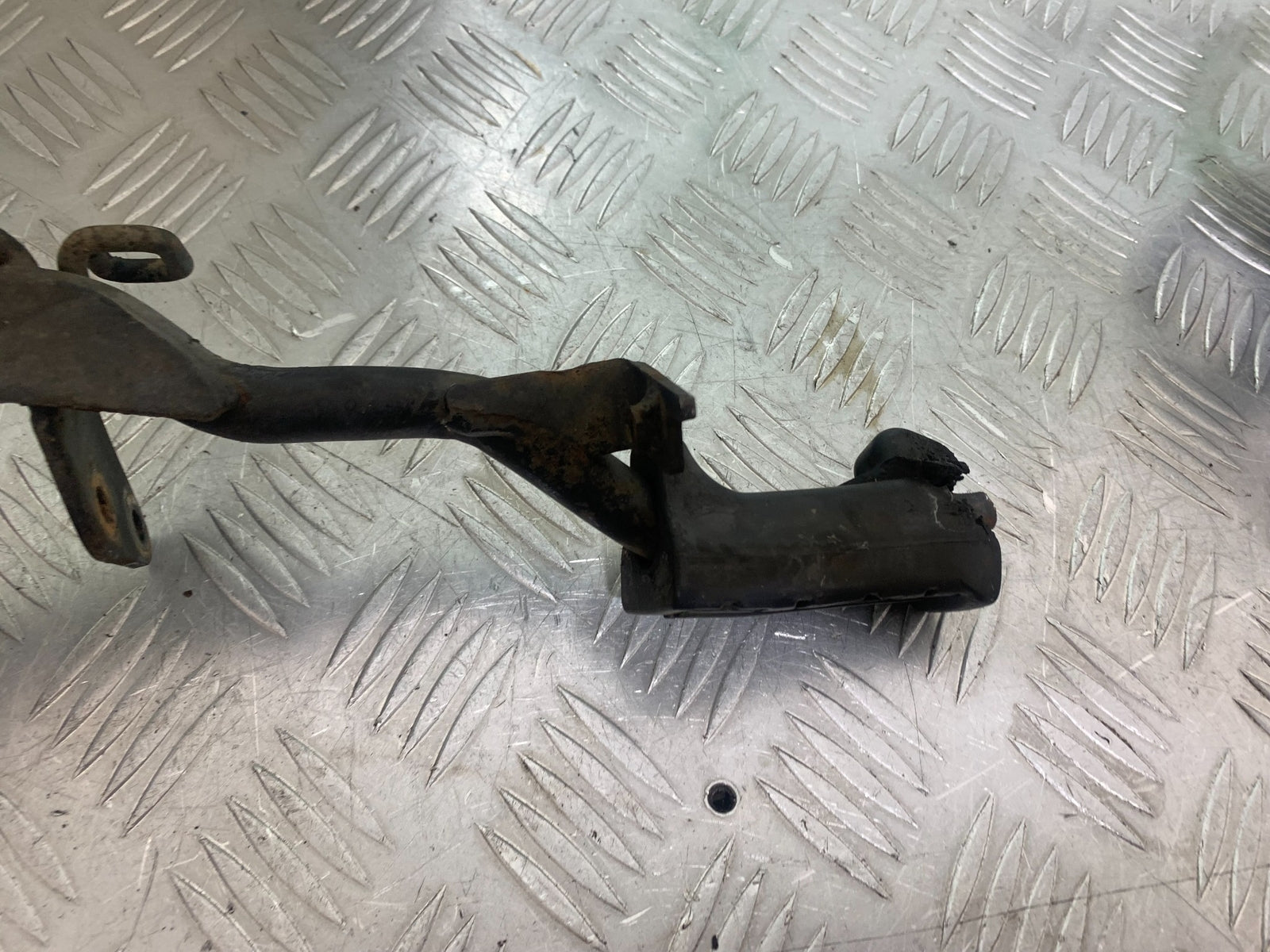 YAMAHA YBR125 YBR 125 FRONT FOOTREAR BAR YEAR 2010-2017 (CMB1163)