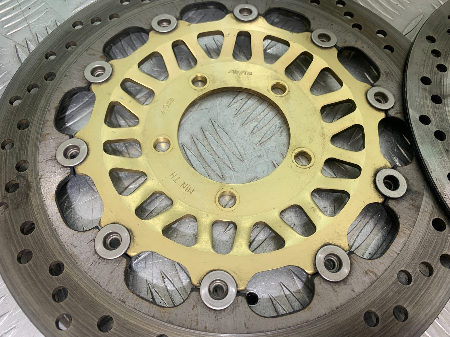 TRIUMPH 1050 SPRINT ST FRONT BRAKE DISCS  YEAR 2004-2007 (CMB1197)