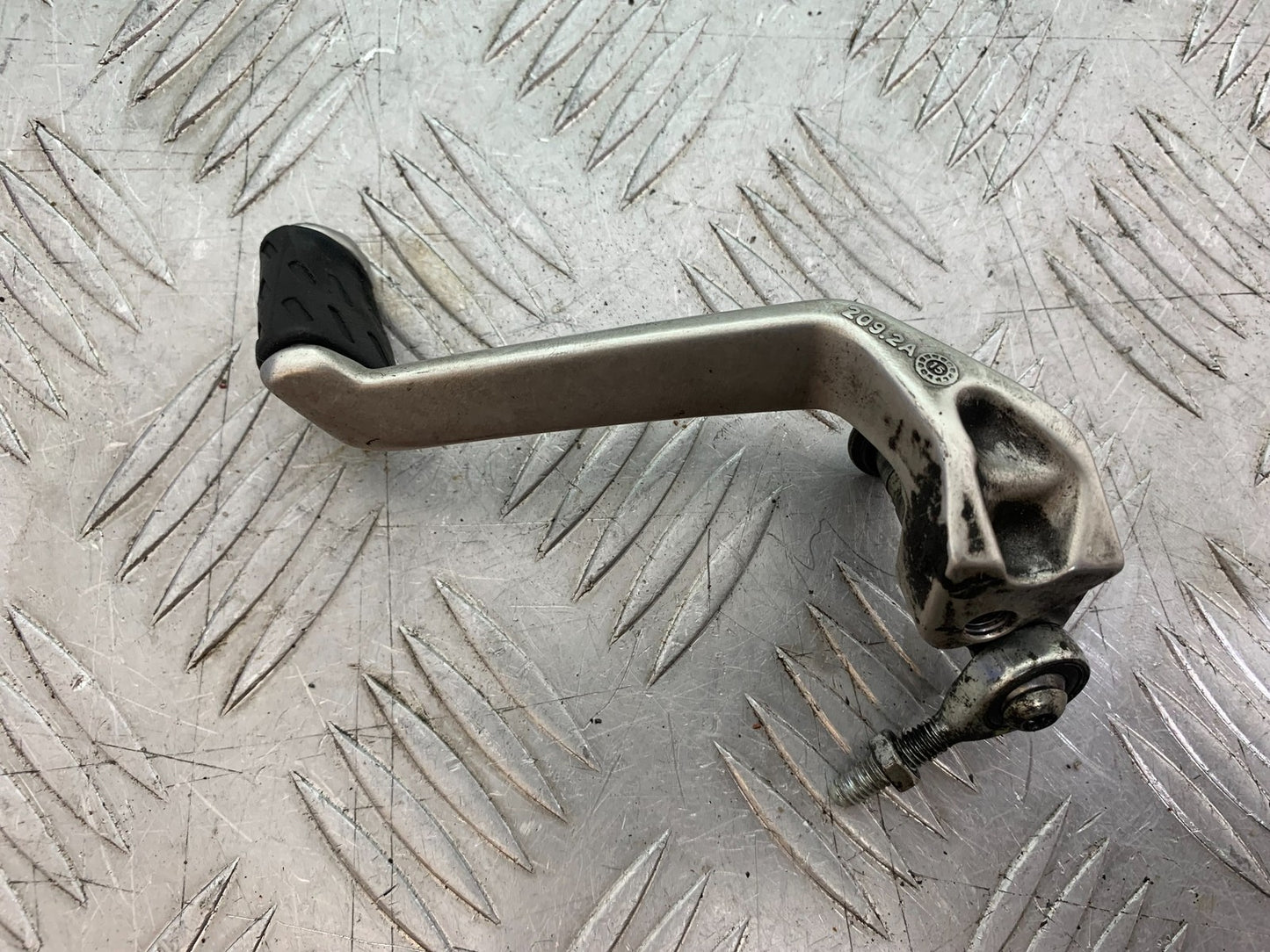 DUCATI 1299 PANIGALE GEAR LEVER   YEAR 2016 (CMB 1187)