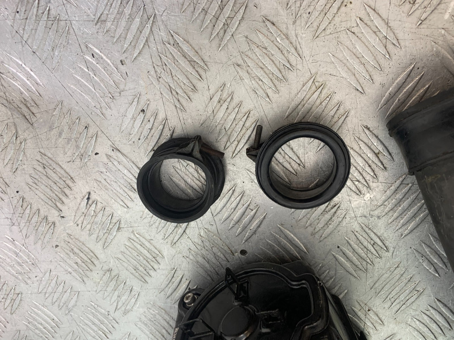 HONDA VT700 VT 700 SHADOW AIRBOX  YEAR 1984-85 (CMB1328)