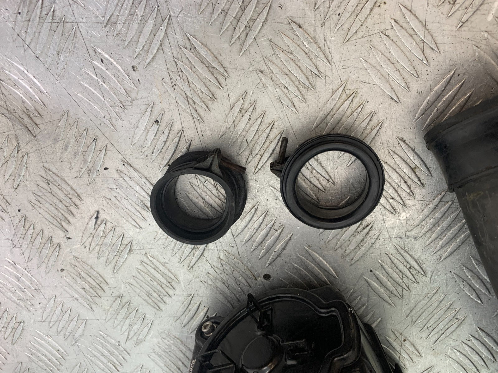 HONDA VT700 VT 700 SHADOW AIRBOX  YEAR 1984-85 (CMB1328)