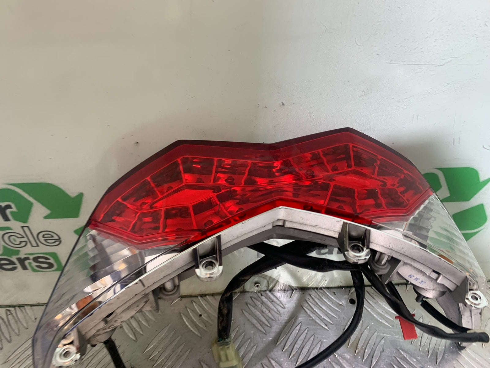 KAWASAKI J125 J125 REAR LIGHT  YEAR 2016-2020 (CMB1158)