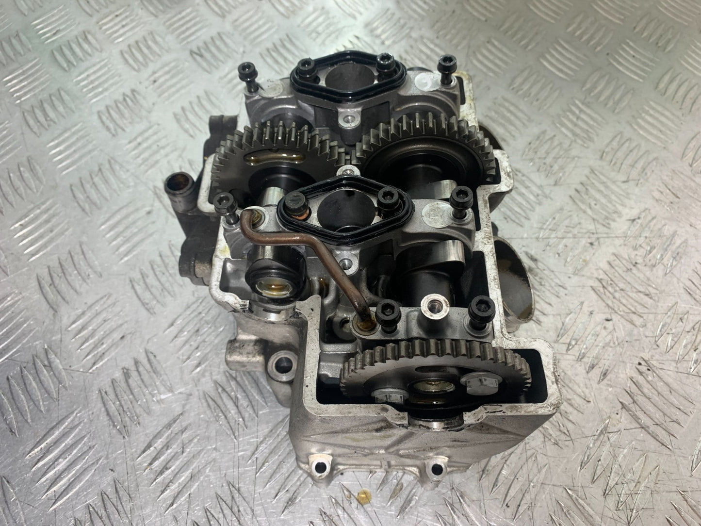 APRILIA TUONO 1000 V4R FRONT CYLINDER HEAD  YEAR 2011-13  (CMB1316)