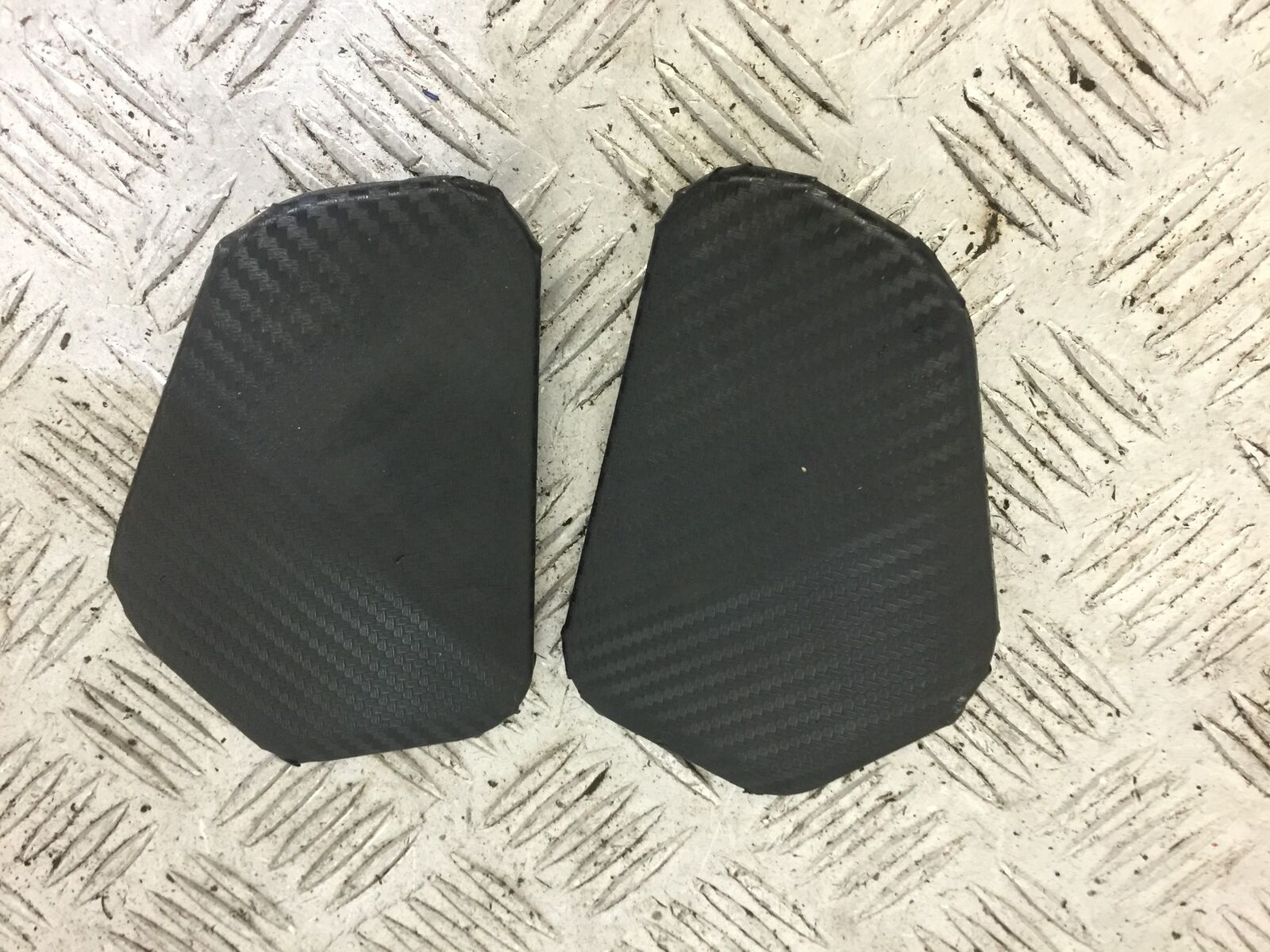 SUZUKI GSF600 GSF 600 BANDIT FRAME COVERS YEAR 1997 (STOCK 687)