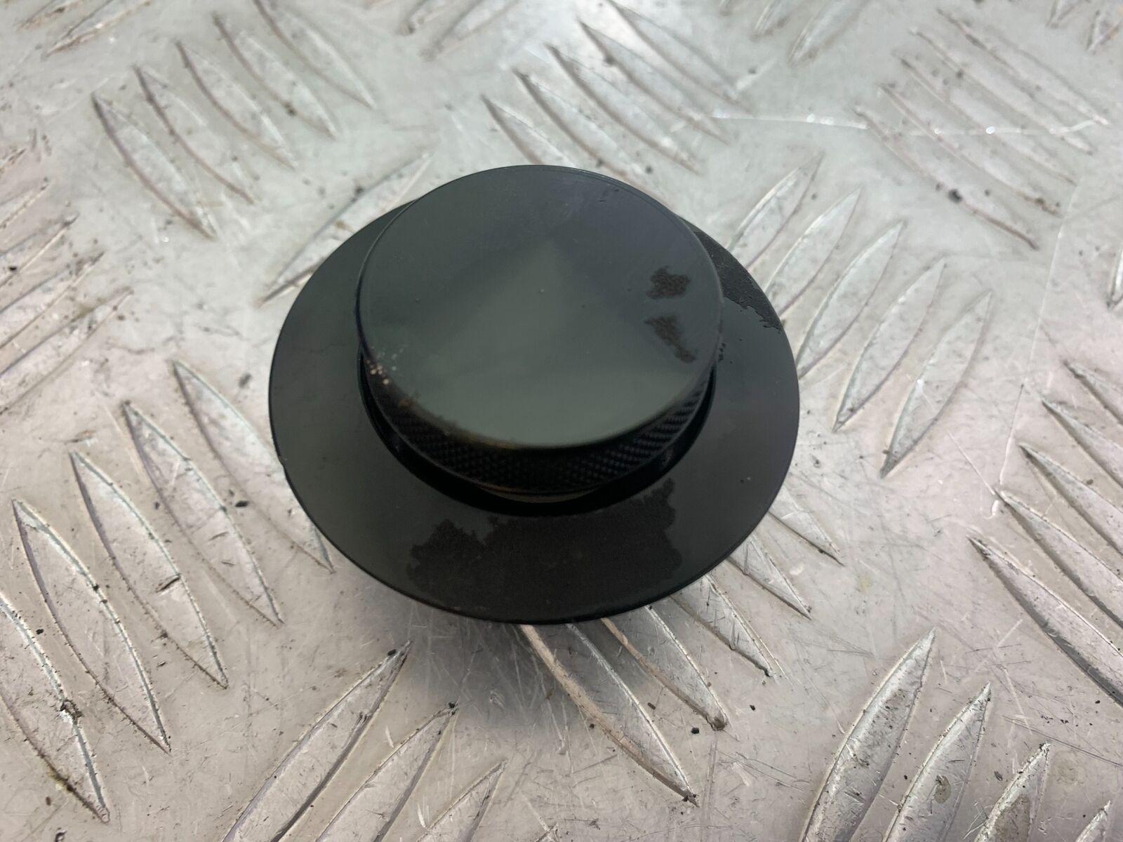 HARLEY DAVIDSON XL883 N IROD PETROL CAP  YEAR 2020  (CMB1116)