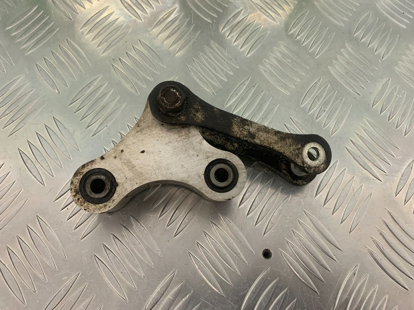 HONDA CB500 F CB500F REAR SHOCK LINKAGE  YEAR 2022 (STOCK 951)