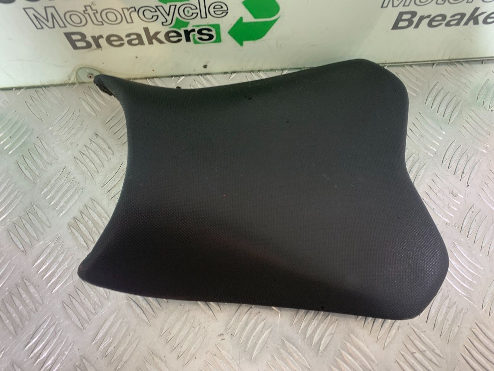 KAWASAKI Z300 ER300 FRONT SEAT  YEAR 2016-2018  (CMB1056)