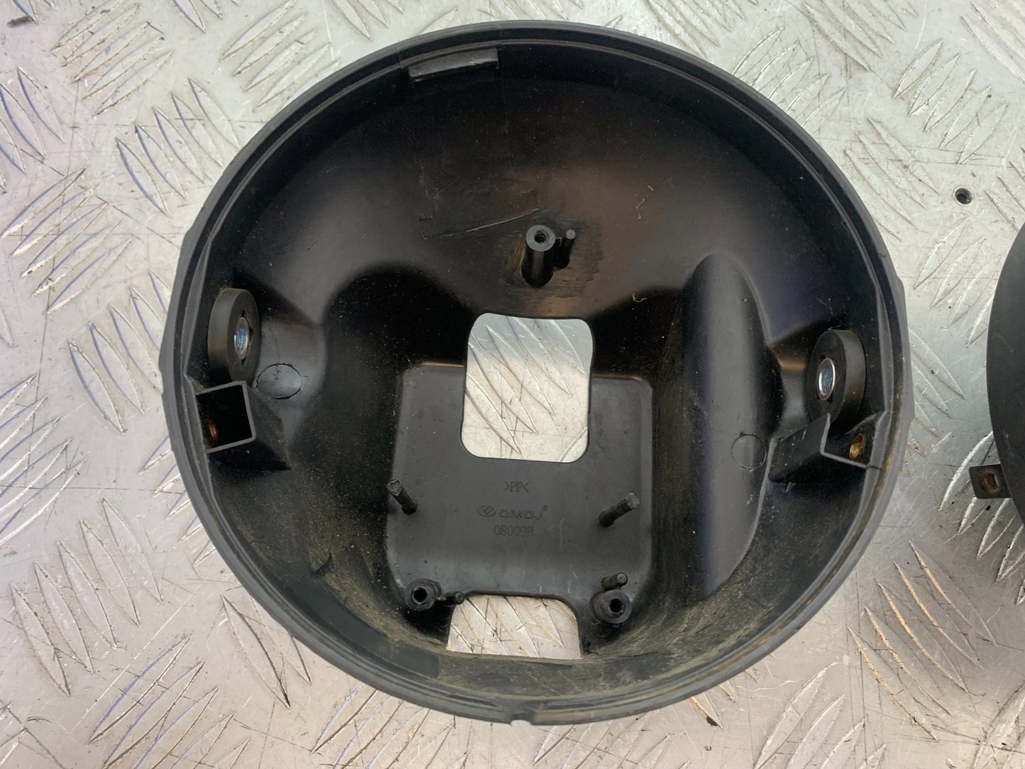 YAMAHA YBR125 YBR 125 HEADLIGHT AND BACKING YEAR 2010-2017 (CMB1252)
