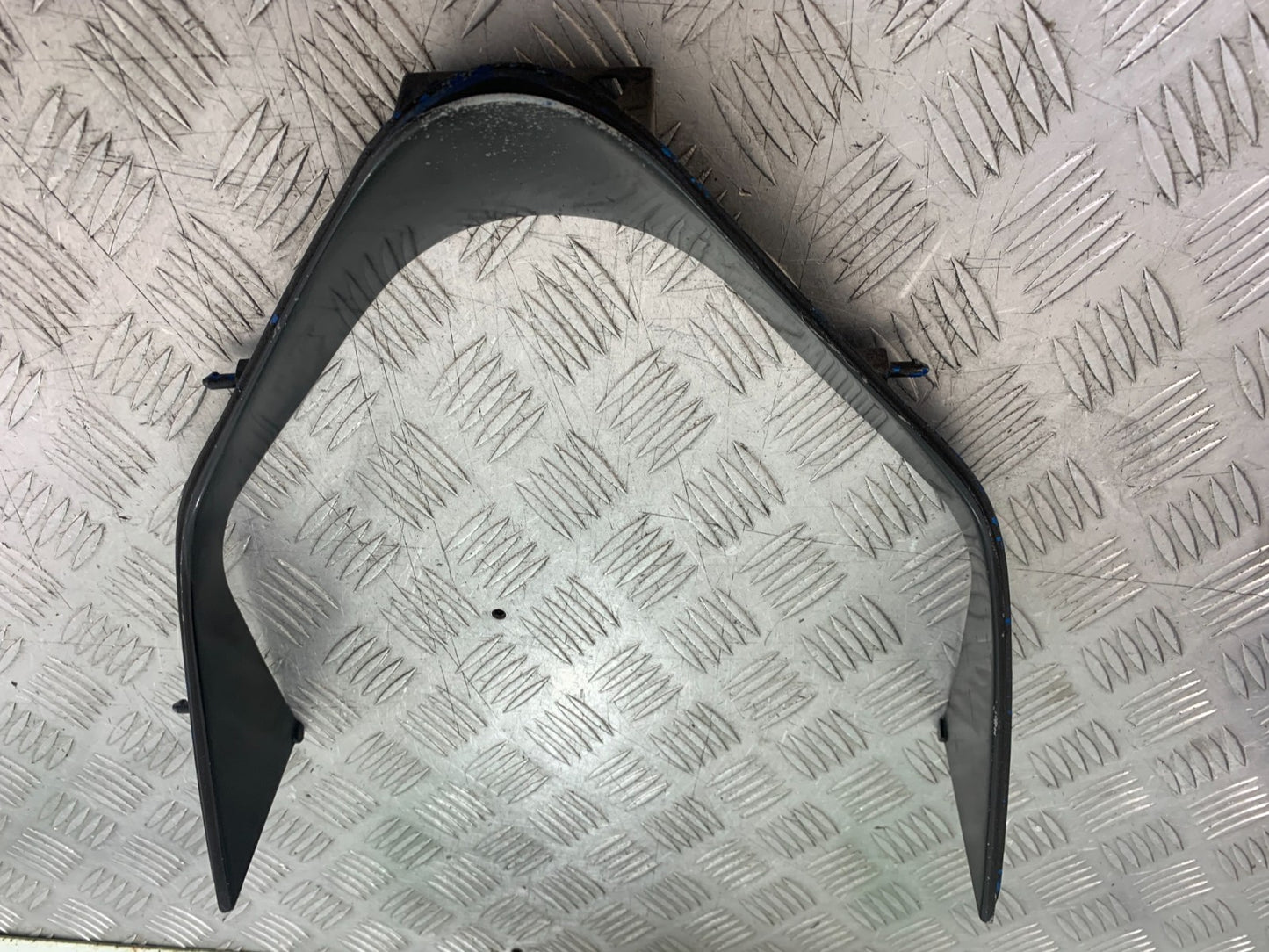KAWASAKI ZX9R ZX9 R FAIRING V-PIECE  YEAR 1998-1999 (CMB1329)