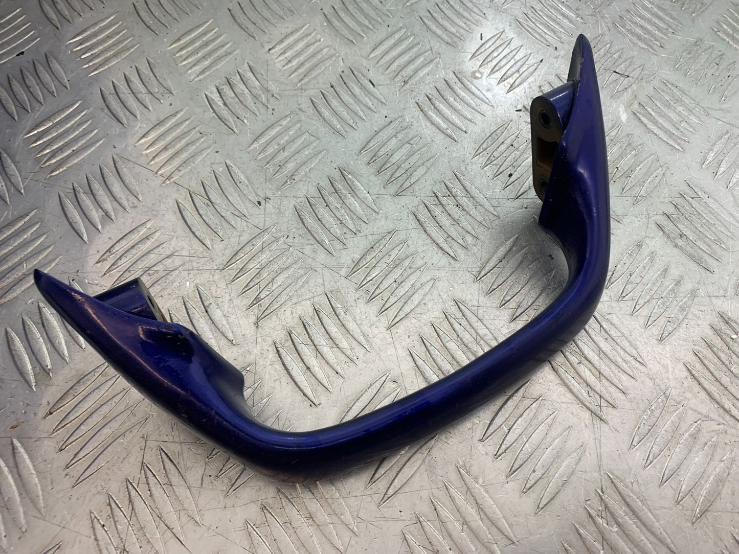 SUZUKI GSF600 GSF 600 BANDIT GRAB RAIL  2000-2004 (CMB1269)