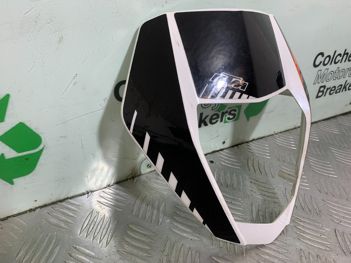 KTM 690 DUKE R LC4 HEADLIGHT SURROUND FAIRING YEAR 2012-2015  (CMB1180)