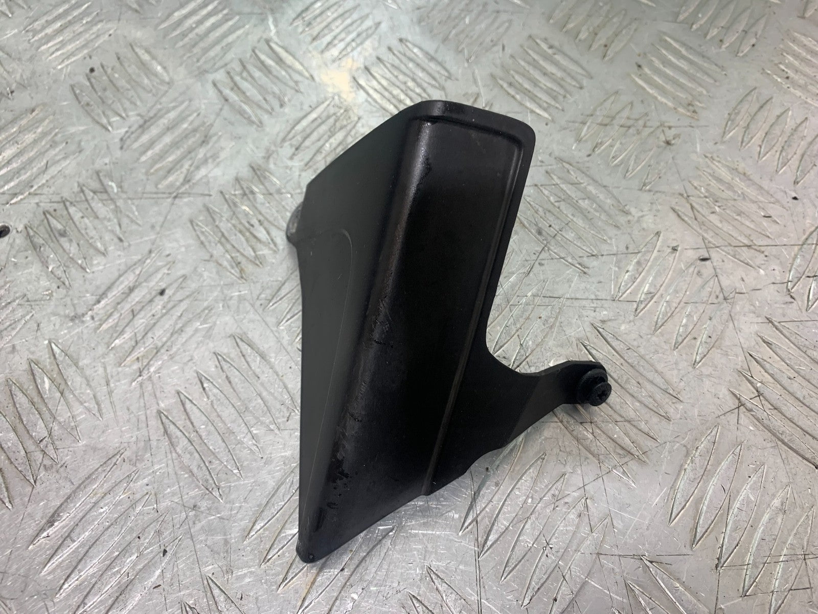 HONDA CBR1000 rr FIREBLADE CHAIN GUARD YEAR 2006 (CMB1220)