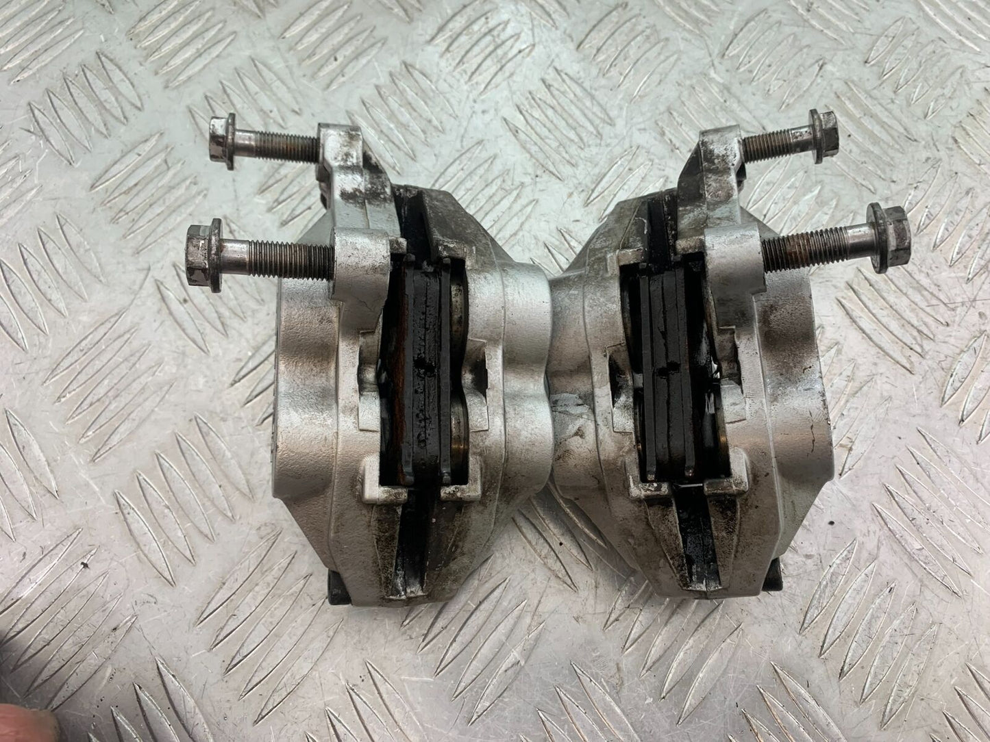 TRIUMPH THUNDERBIRD 1600 FRONT BRAKE CALIPERS  YEAR 2011 (CMB1107)