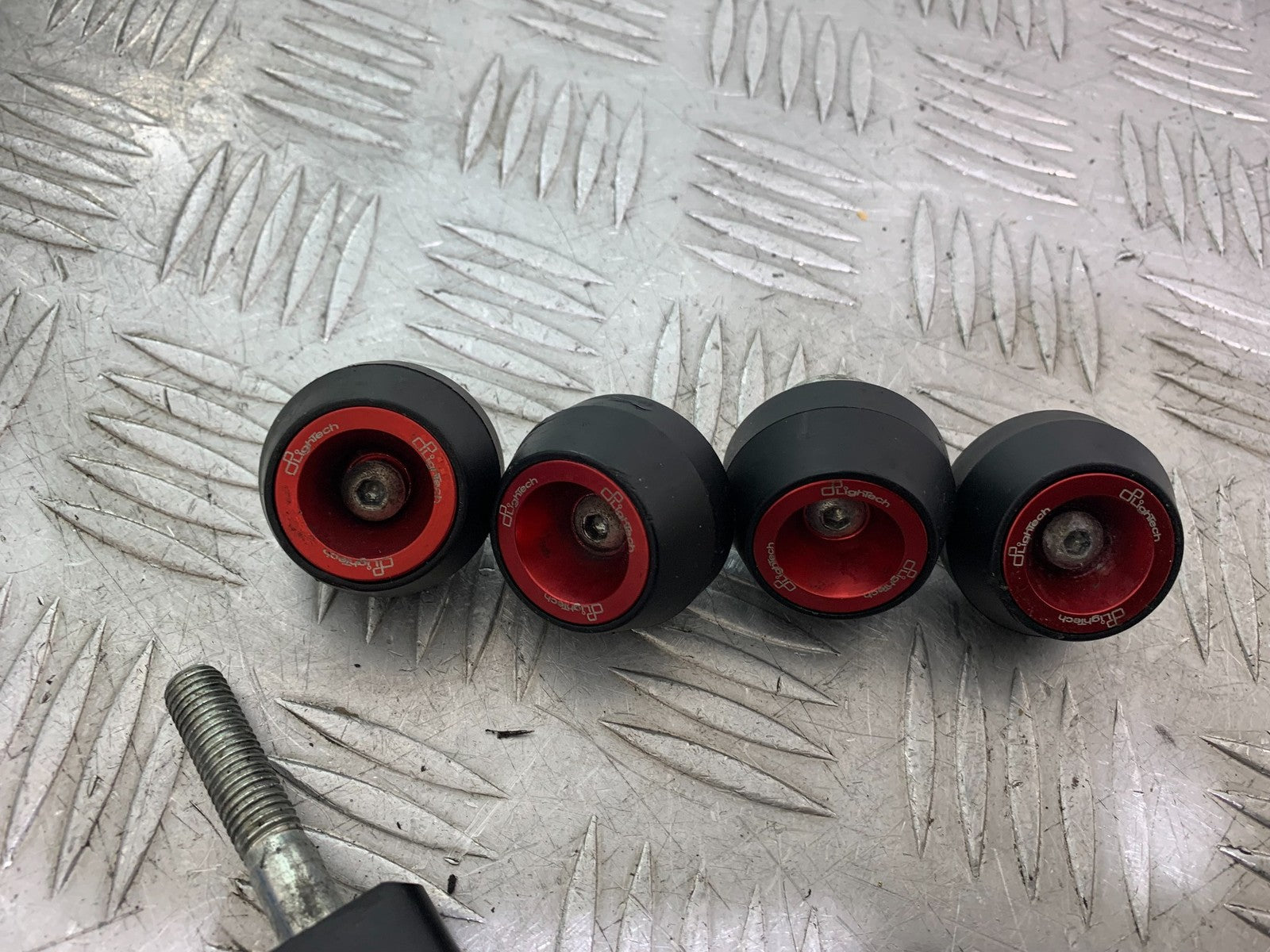 APRILIA TUONO 1000 V4R CRASH PROTECTORS   YEAR 2011-13  (CMB1316)